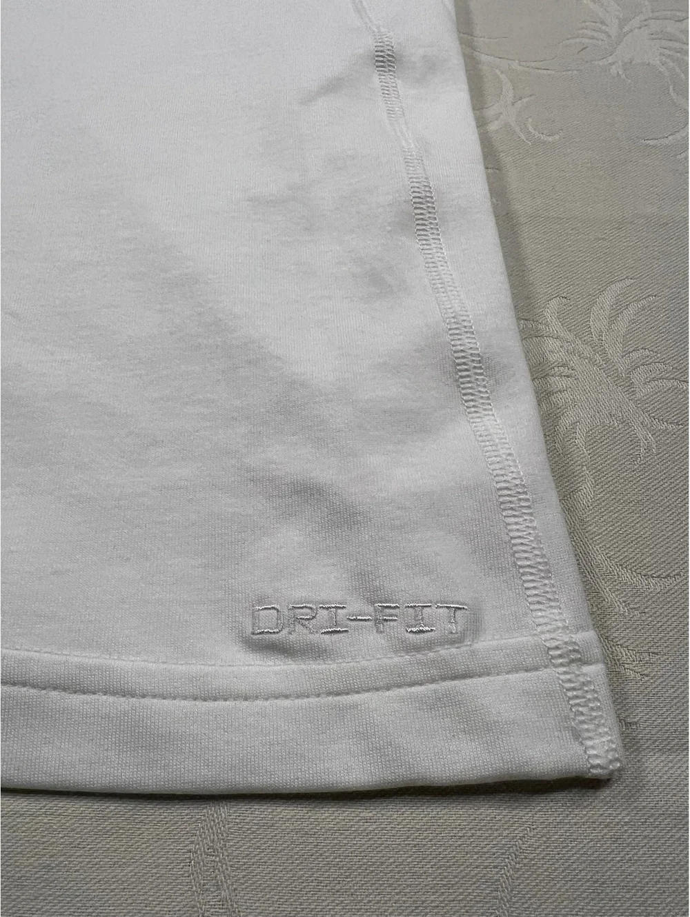Nike Mens Drifit Performance Solo Swoosh White T-Shirt Size Large